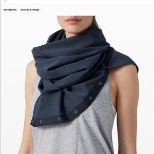 Lululemon Vinyasa Wrap - True Navy color
